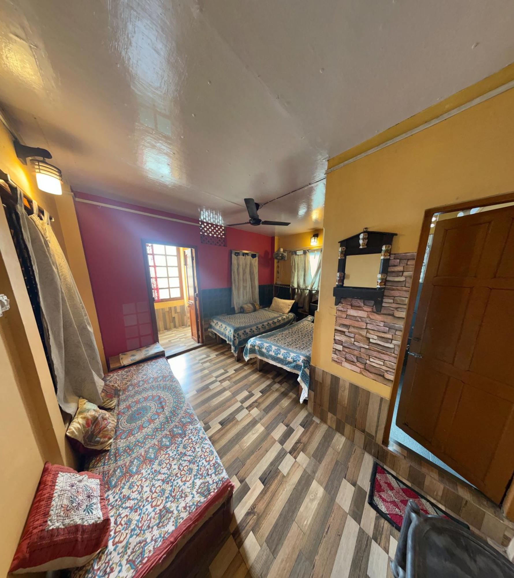 Calcutta Backpackers Homestay -Only For Backpackers & Travellers Calcutá Exterior foto