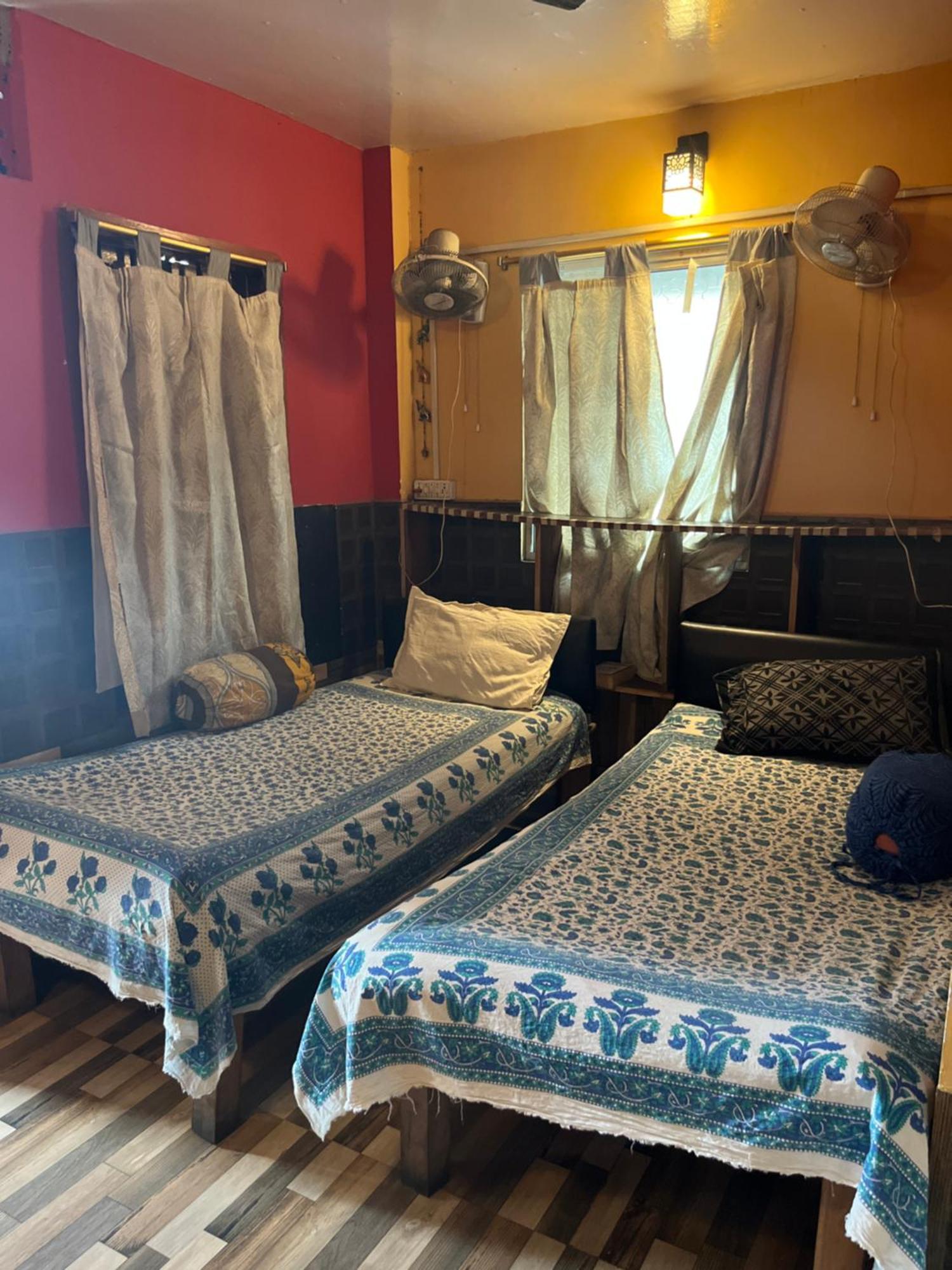 Calcutta Backpackers Homestay -Only For Backpackers & Travellers Calcutá Exterior foto